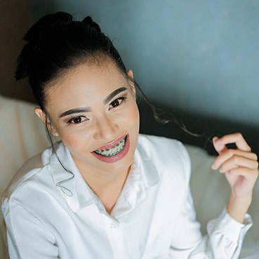 Girl with braces app image